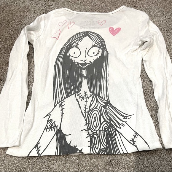 Touchstone Pictures Tops Tim Burtons The Nightmare Before Christmas